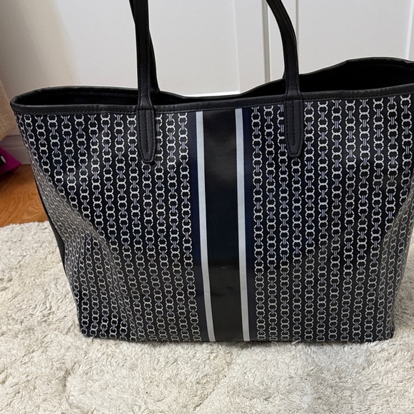 Tory Burch Gemini Link Black and White Tote - Picture 2 of 7